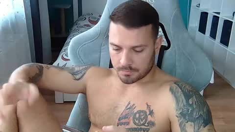 hot_cap_77 online show from October 6, 1:16 pm