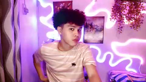mark online show from July 1, 9:43 am