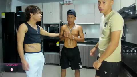 Vanesa Oliver and Andrew online show from October 8, 11:42 pm