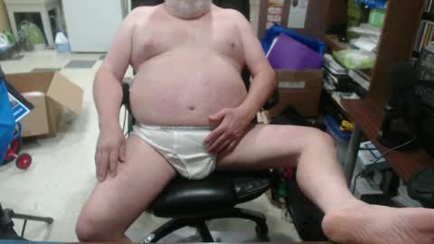 Snapshot of hotgrandpa594u chatting on September 21, 12:11 am hotgrandpa594u online show from September 21, 12:11 am