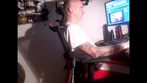 hotkinkytat online show from October 25, 6:20 pm