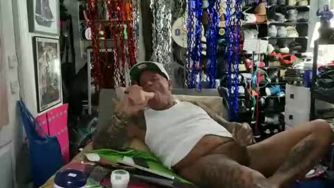 hotstuff775616 online show from May 26, 4:08 am