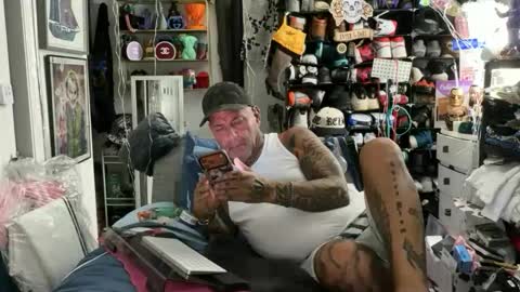 hotstuff775616 online show from March 20, 2:15 am