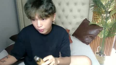 hottestloues online show from May 17, 8:16 pm