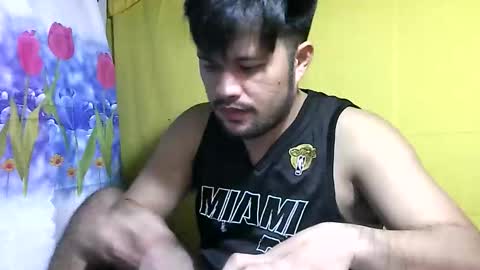 HottestPinoy32 online show from May 29, 12:59 pm