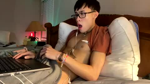 hottiewithabody101 online show from June 27, 3:06 pm
