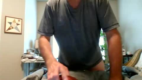Snapshot of hottop_1981 chatting on October 12, 7:41 pm Hottop 1981 online show from October 12, 7:41 pm