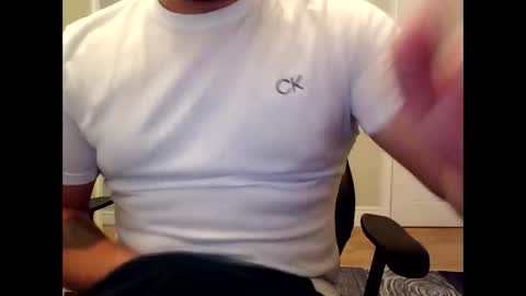 houskji8 online show from October 13, 7:31 pm