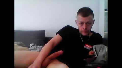 Snapshot of hubikush22 chatting on February 27, 1:28 pm hubikush22 online show from February 27, 1:28 pm