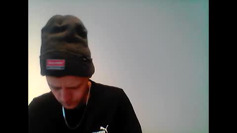 Snapshot of hubikush22 chatting on February 2, 7:52 am hubikush22 online show from February 2, 7:52 am