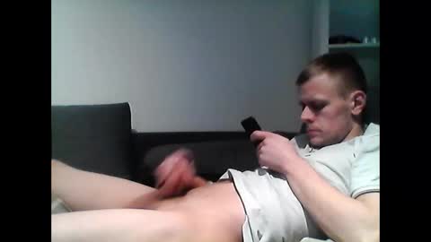 Snapshot of hubikush22 chatting on January 2, 3:51 pm hubikush22 online show from January 2, 3:51 pm