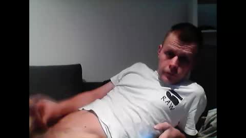 Snapshot of hubikush22 chatting on December 29, 5:53 am hubikush22 online show from December 29, 5:53 am