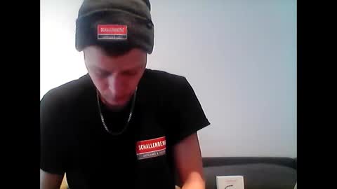 Snapshot of hubikush22 chatting on January 19, 9:22 am hubikush22 online show from January 19, 9:22 am
