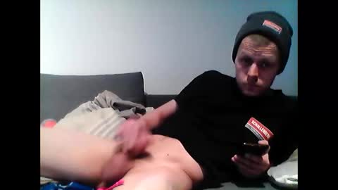 Snapshot of hubikush22 chatting on January 15, 2:35 pm hubikush22 online show from January 15, 2:35 pm