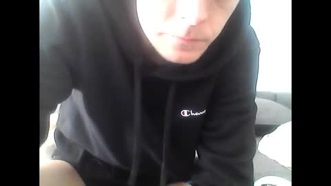 Snapshot of hubikush22 chatting on February 23, 12:00 pm hubikush22 online show from February 23, 12:00 pm