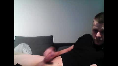 Snapshot of hubikush22 chatting on December 12, 2:26 am hubikush22 online show from December 12, 2:26 am