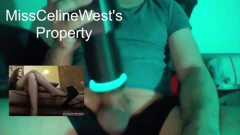 huge_guy_87 online show from January 13, 10:35 pm