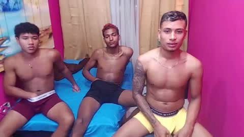 jose bigcock i like masturbate my big dick and finger my ass hole i am so hot online show from January 7, 7:52 pm