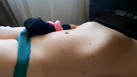 HugeCumshots online show from October 29, 10:34 pm