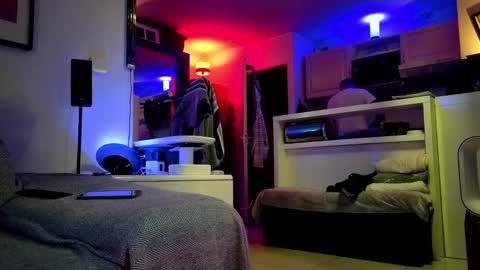 Hugo online show from January 18, 9:55 pm