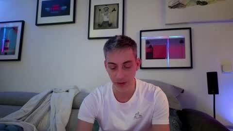 Hugo online show from February 26, 8:52 pm