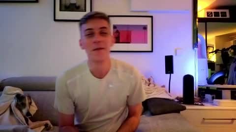 Hugo online show from January 13, 9:42 pm