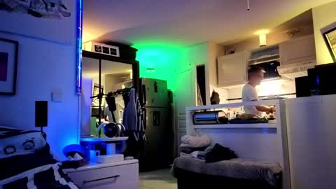 Hugo online show from January 23, 9:18 pm