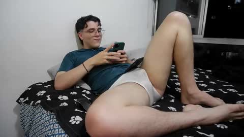 Snapshot of hun_damer chatting on October 8, 2:05 am hun_damer online show from October 8, 2:05 am