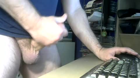 hungbrian81 online show from June 24, 6:22 pm
