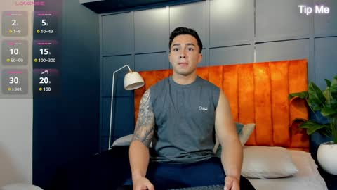 hunk_ryan online show from February 5, 12:17 pm