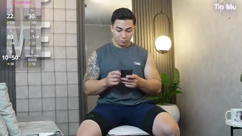 hunk_ryan online show from February 28, 12:20 pm