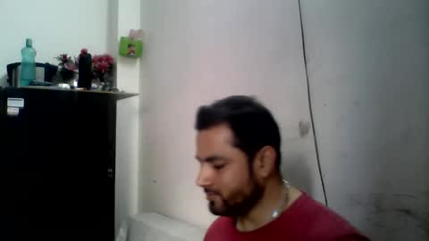 hunkster102 online show from April 12, 10:06 am