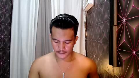 hunkylloyd online show from February 28, 10:09 am