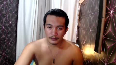 hunkylloyd online show from January 26, 2:03 am