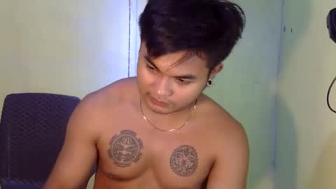 hunkyzeus online show from October 28, 8:55 pm