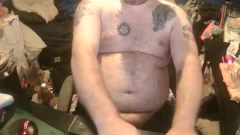 hunter_lust97 online show from June 7, 11:22 pm