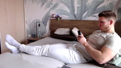 Hunter Bridges online show from January 5, 11:26 am