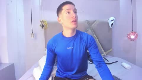 hunterheat_ online show from October 16, 12:13 pm