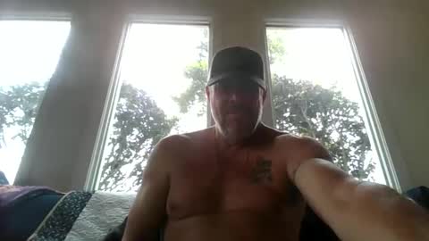 hunybager online show from April 28, 1:27 pm