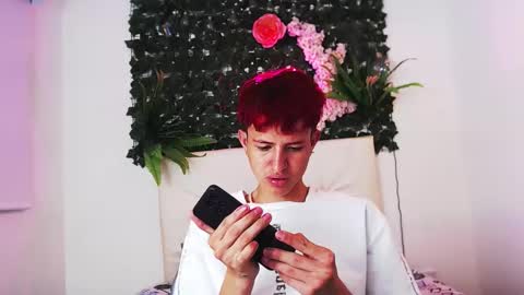 Snapshot of iam_lukas__ chatting on October 19, 12:48 am iam_lukas__ online show from October 19, 12:48 am