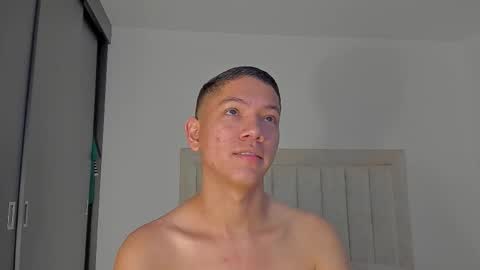 Juliiiiian online show from February 5, 11:06 am