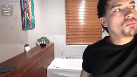 Ian Davis online show from January 26, 7:52 pm