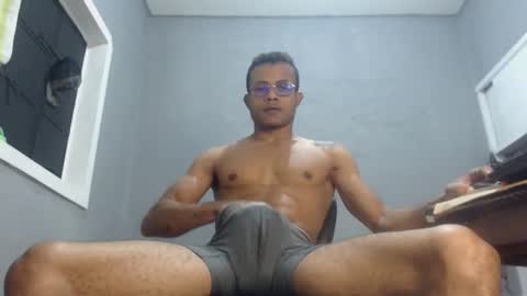 Snapshot of ian_tuner chatting on December 29, 6:16 pm ian_tuner online show from December 29, 6:16 pm