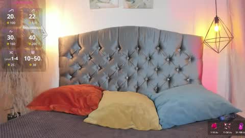 ian  online show from October 18, 7:57 am