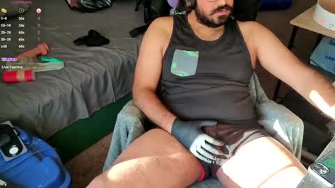 iBear0 online show from February 25, 10:00 pm