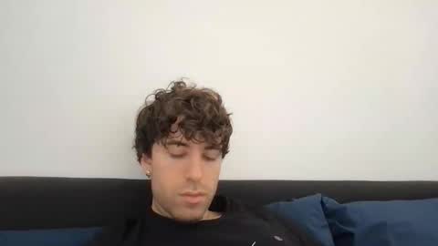 icyninesix online show from December 1, 3:42 am