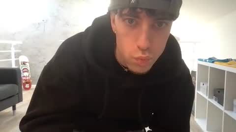 Snapshot of icyninesix chatting on December 21, 2:26 pm icyninesix online show from December 21, 2:26 pm