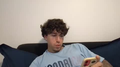 icyninesix online show from December 13, 7:53 pm