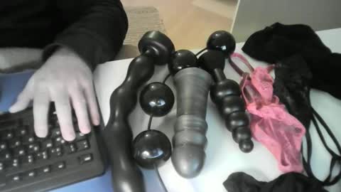 ... online show from January 12, 8:57 pm