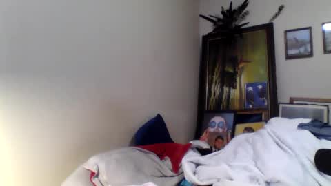 Snapshot of ifoundthegspot chatting on October 2, 5:00 am Darthmark420 online show from October 2, 5:00 am